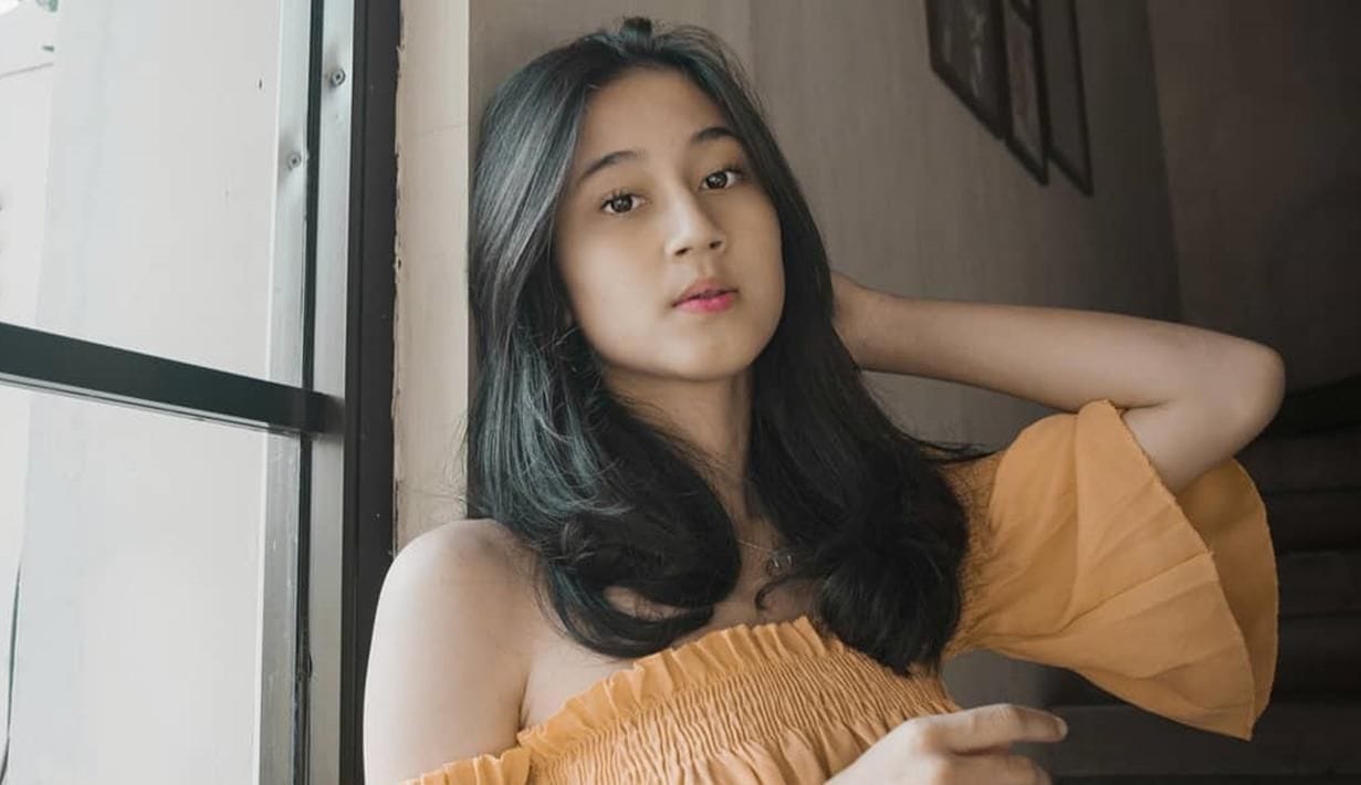 video kreator rusia muncul di video dan bikin semua fokus bokep-indo